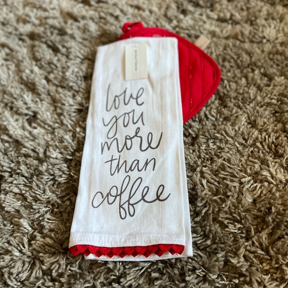 NWT Target I‎ love you more than coffee kitchen towel set